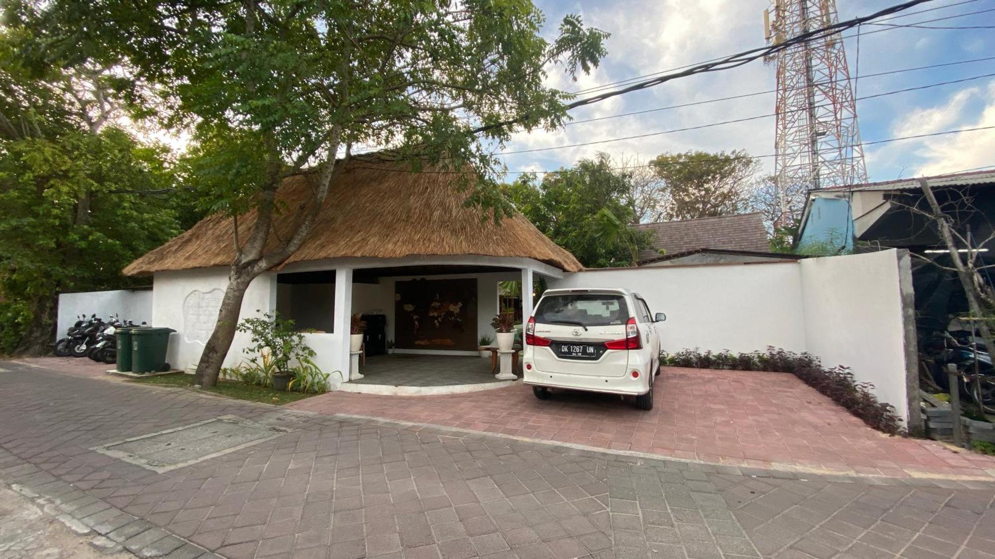 Bali Lagoon Bungalows Нуса-Дуа Экстерьер фото